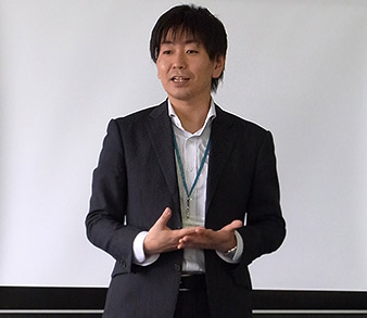 講師として登壇している木村さんの写真